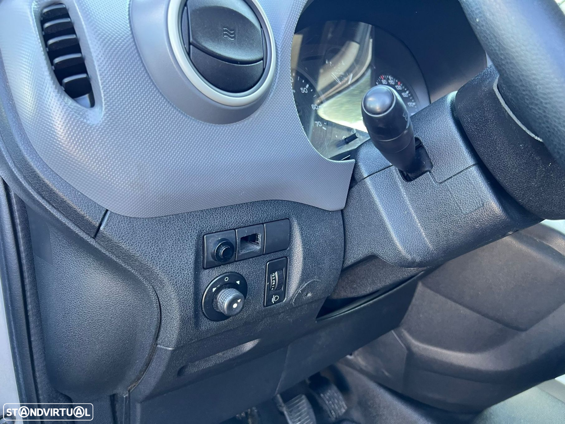 Citroën Berlingo 1.6 HDi 600 3L - 24