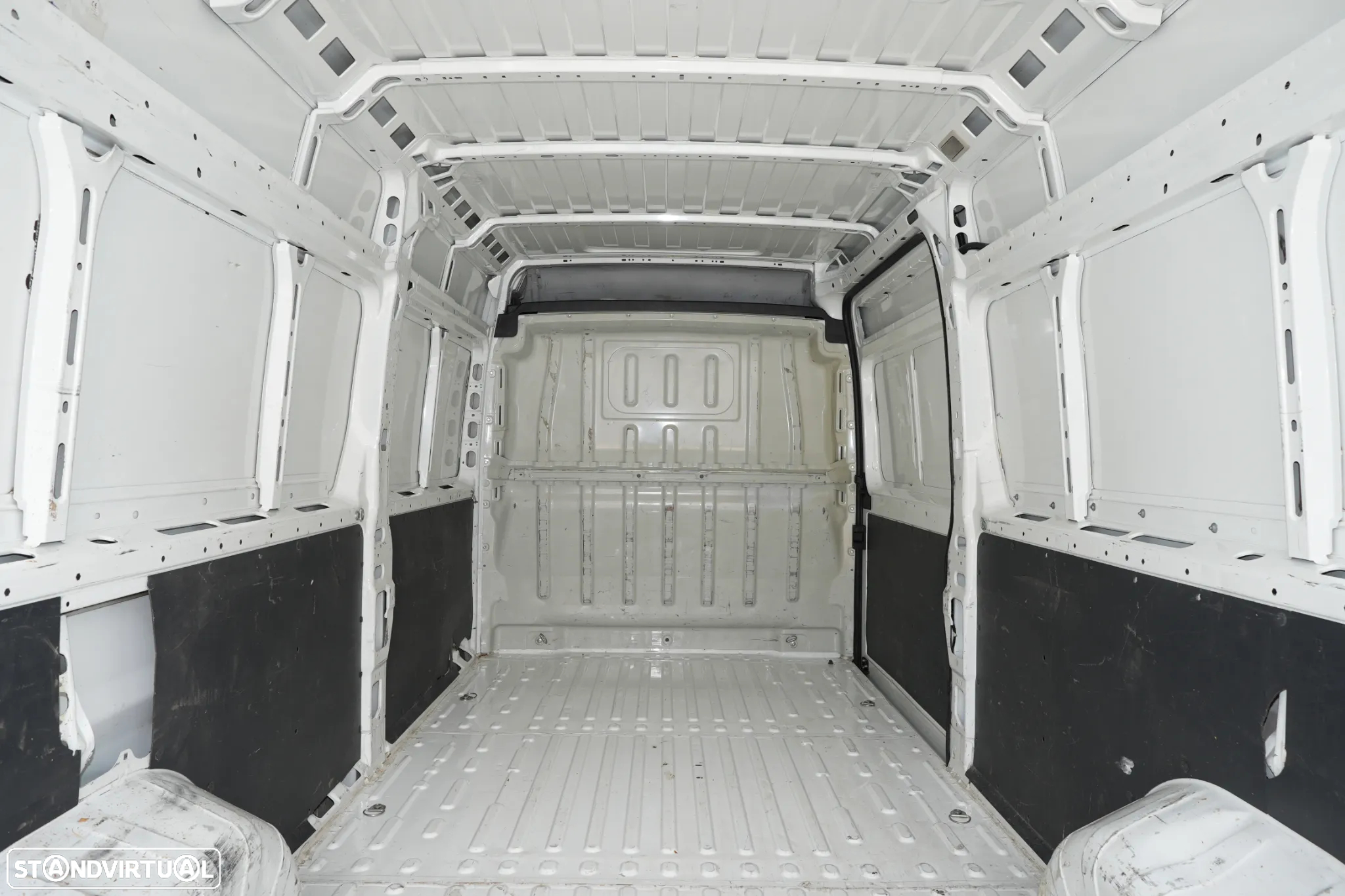 Peugeot Boxer L4H2 Maxi Longa 2.2BlueHDI 165cv - 7