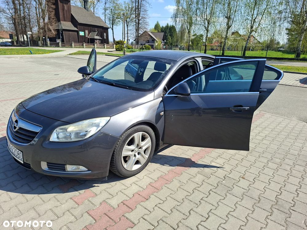 Opel Insignia 2.0 CDTI - 11