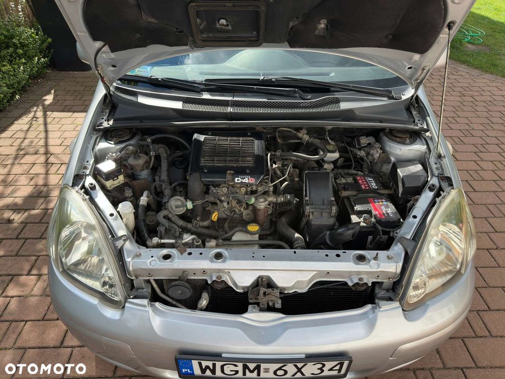 Toyota Yaris - 24