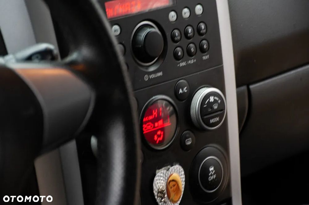 Suzuki Grand Vitara 1.6 Club - 10