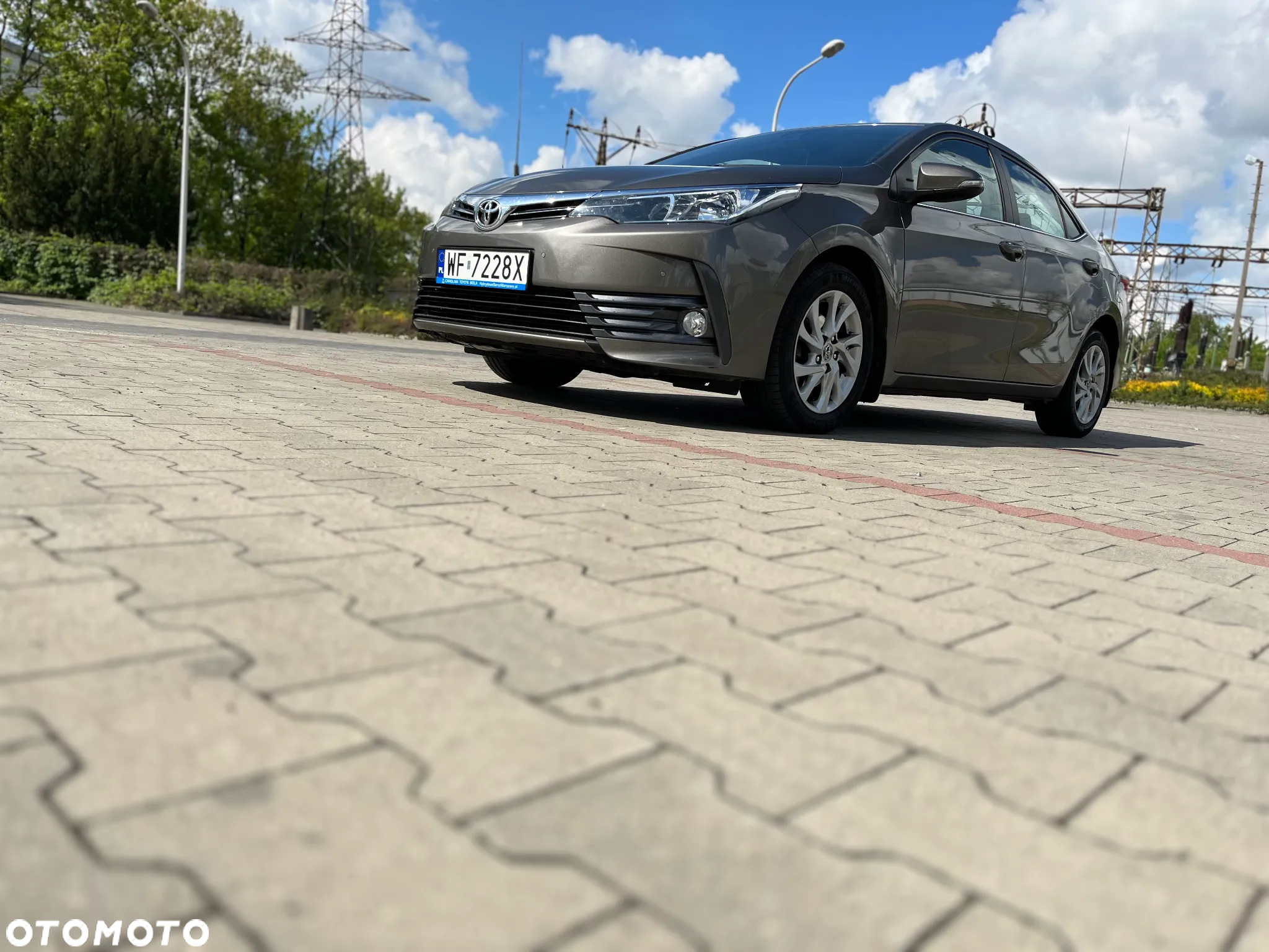 Toyota Corolla - 17