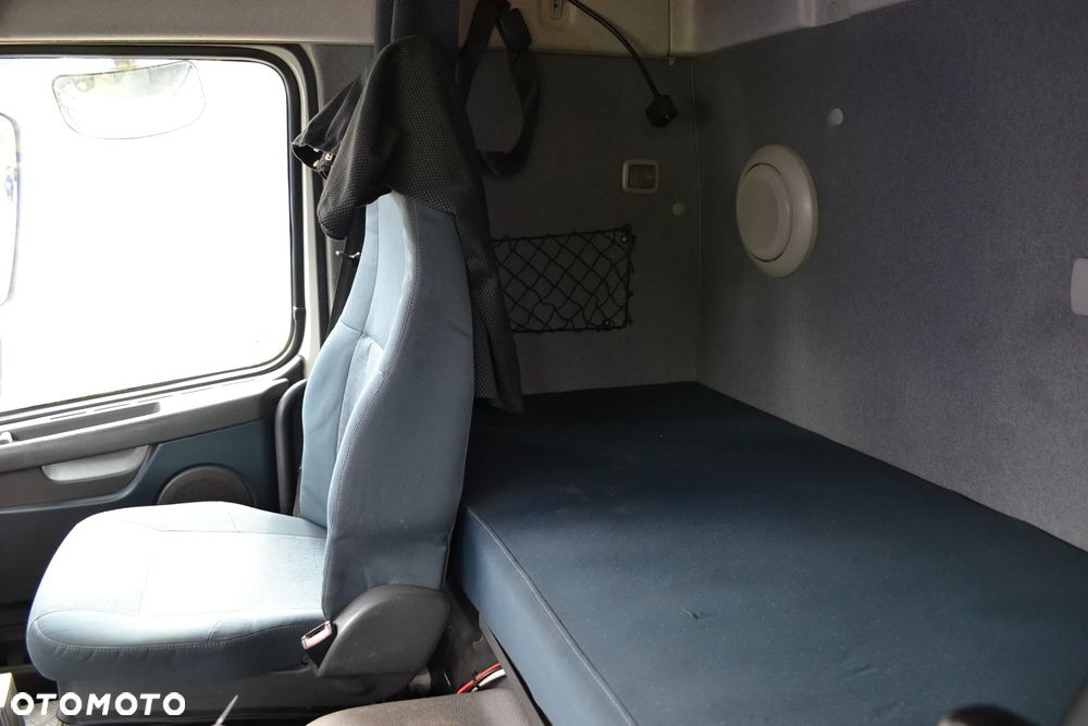 Volvo FM 450 8x4 TYLKO 523 114 km ASENIZACYJNY SZAMBIARKA NOWA BECZKA 25m³ 4 OŚ PODNOSZONA I SKRĘTNA POMPA JUROP RV-520 SPECJALNY - 17