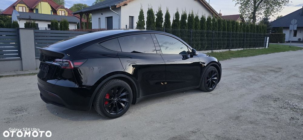 Tesla Model Y Performance Dual Motor AWD - 5