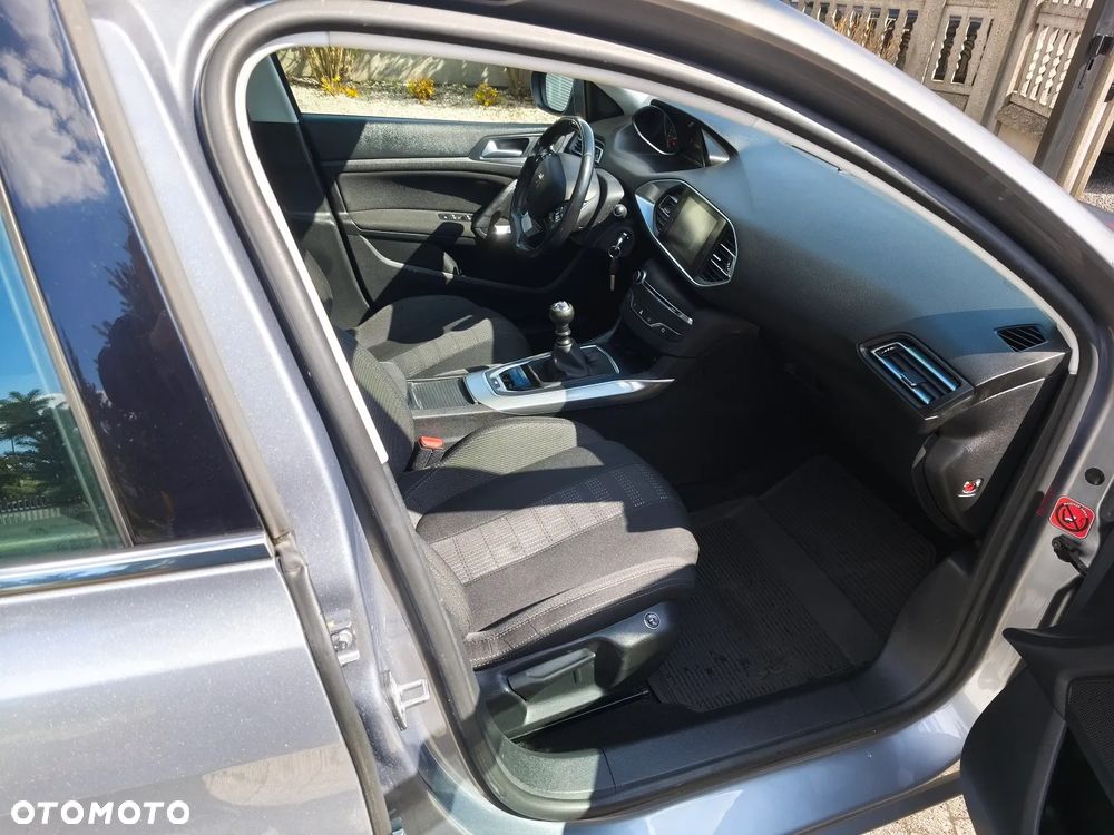 Peugeot 308 BlueHDi 150 Stop & Start Allure - 13