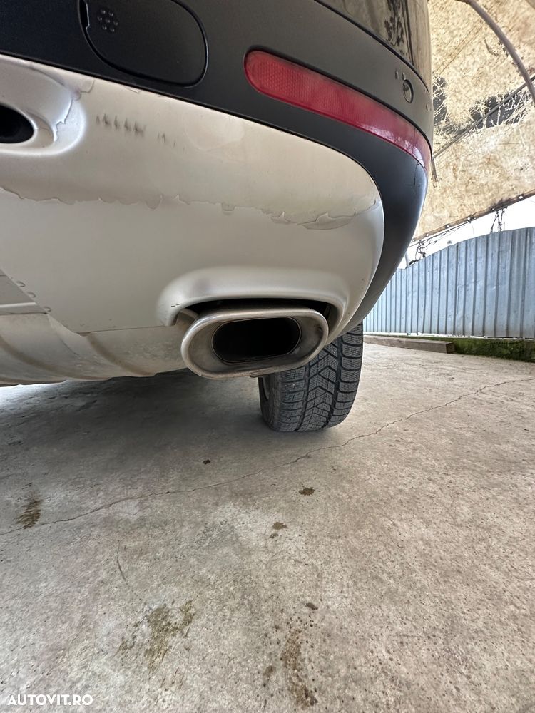 Volkswagen Touareg - 12