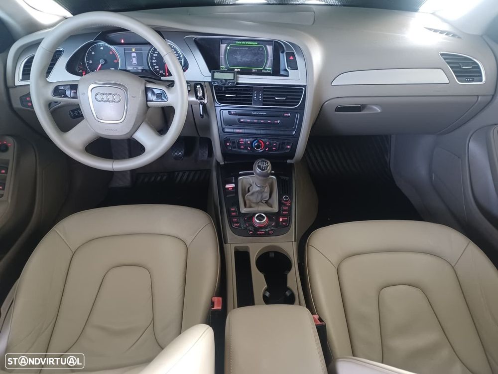 Audi A4 Avant 2.0 TDI - 9