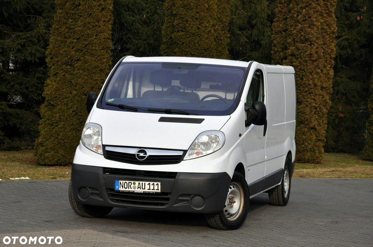 Opel Vivaro - 8