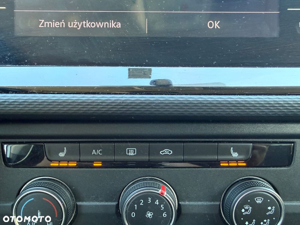 Volkswagen Multivan 2.0 TDI L1 DSG - 25