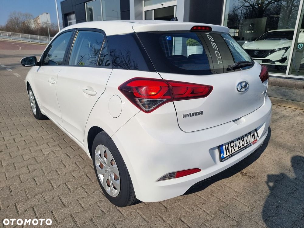 Hyundai i20 1.2 BlueDrive Classic + - 9