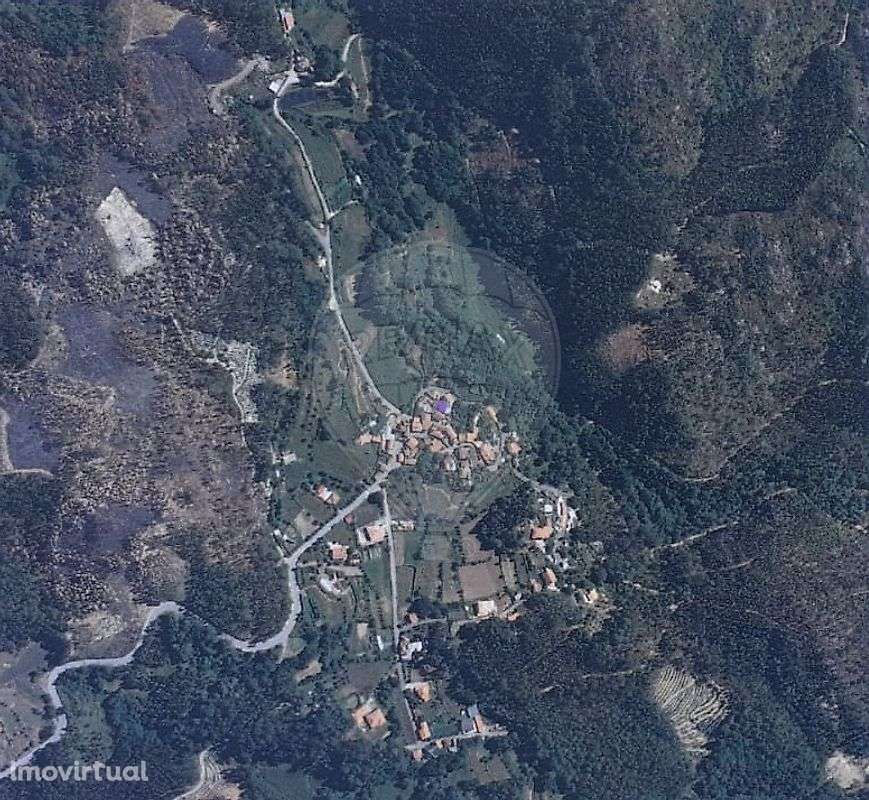 Moradia T1 para venda - Grande imagem: 2/18