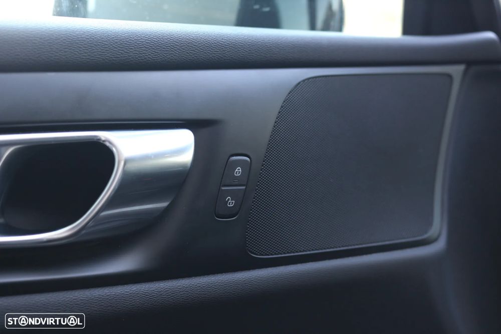 Volvo V60 2.0 T6 AWD TE Inscription Expression - 15