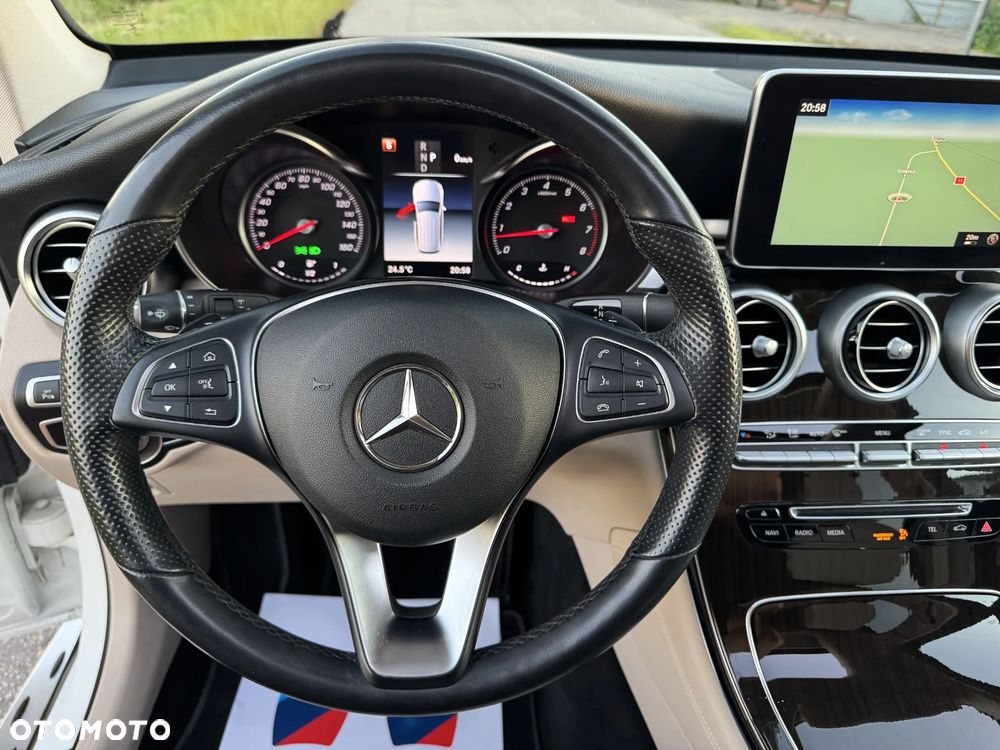Mercedes-Benz GLC 300 4Matic 9G-TRONIC Exclusive - 34
