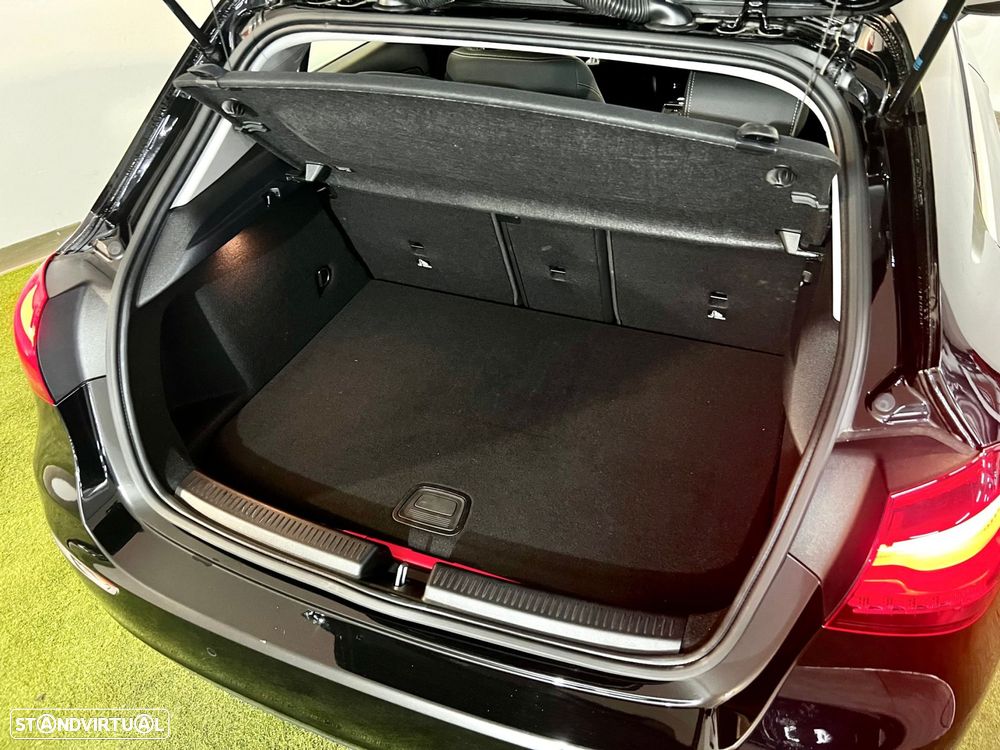 Mercedes-Benz A 250 e - 26