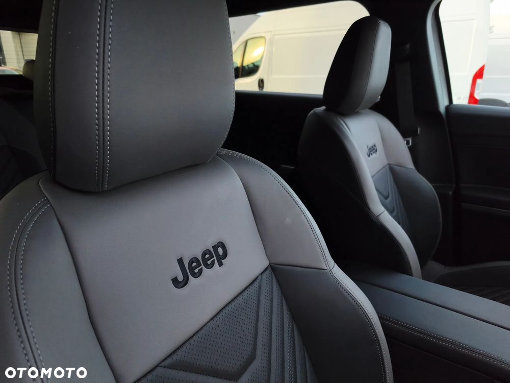 Jeep Compass 1.2 T3 mHEV First Edition FWD DCT - 26