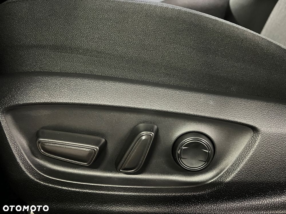 Toyota Camry 2.5 Hybrid Comfort CVT - 17