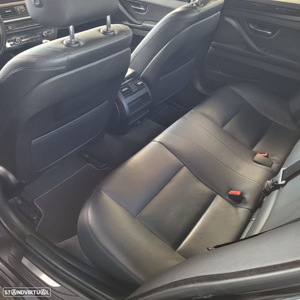 BMW 518 d Line Luxury Auto - 24