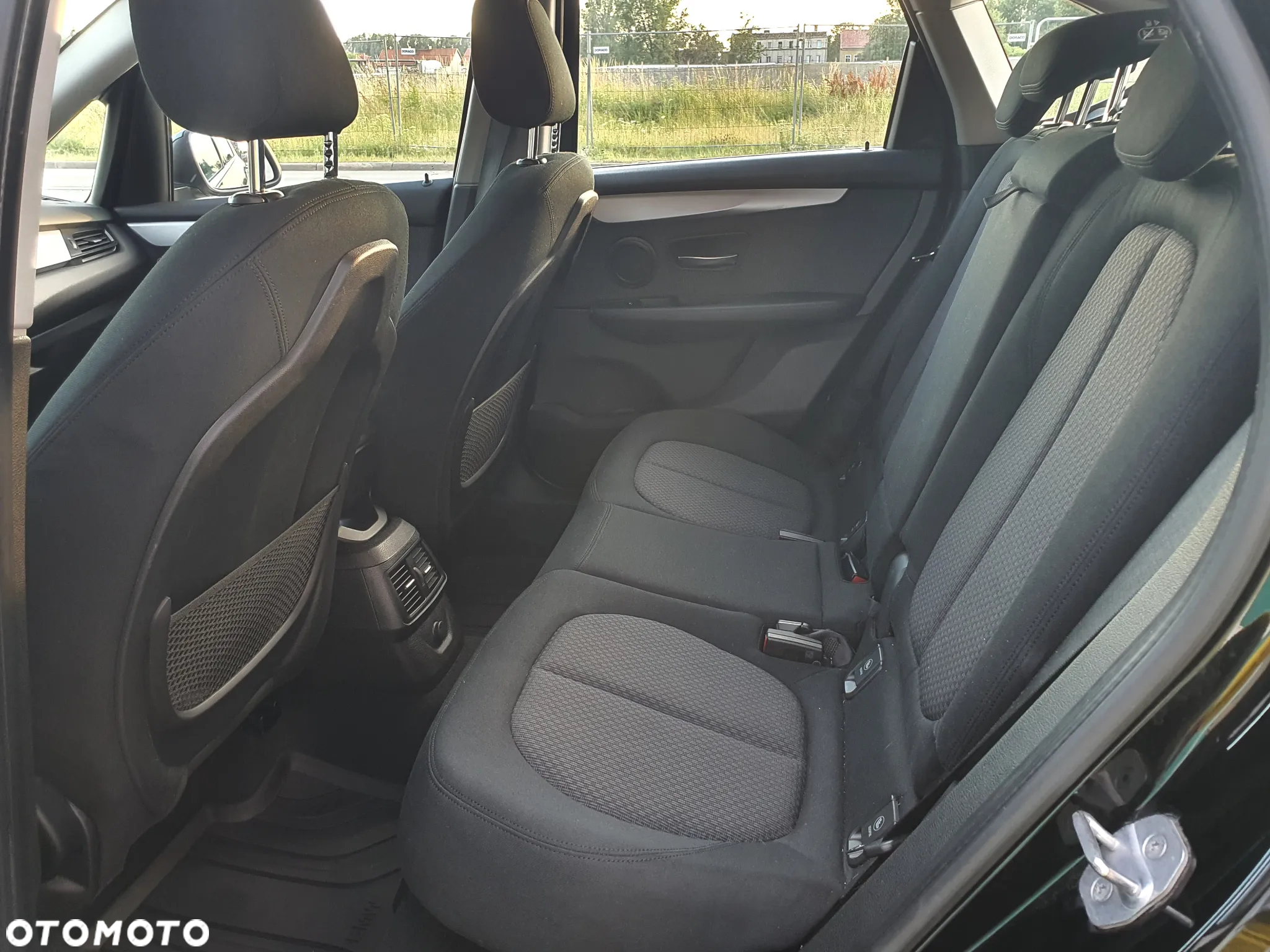 BMW Seria 2 216d Active Tourer - 18