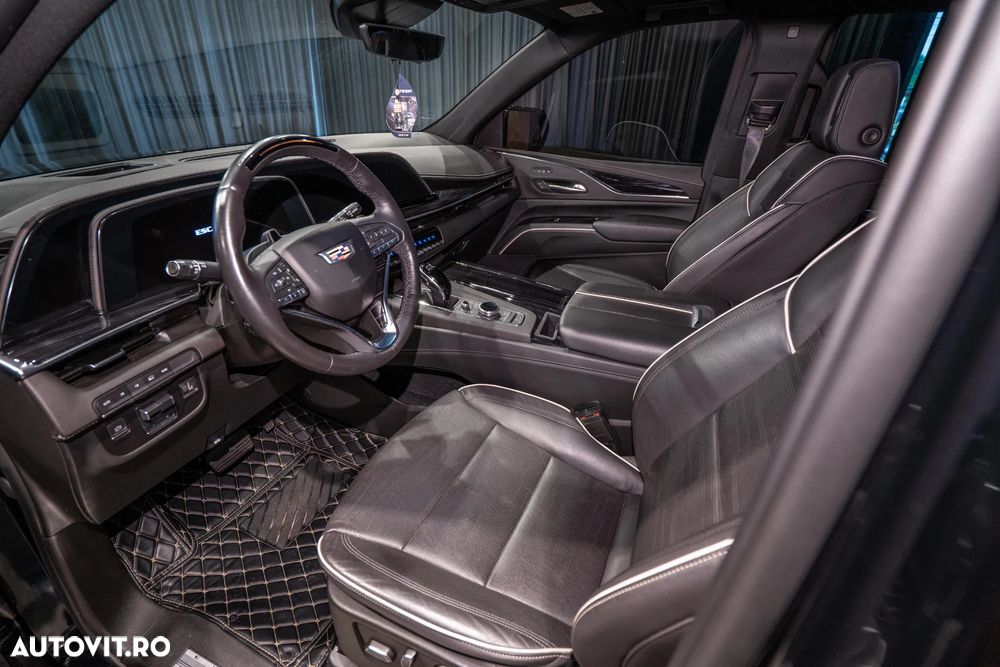 Cadillac Escalade 6.2 V8 AWD AT Platinum - 23