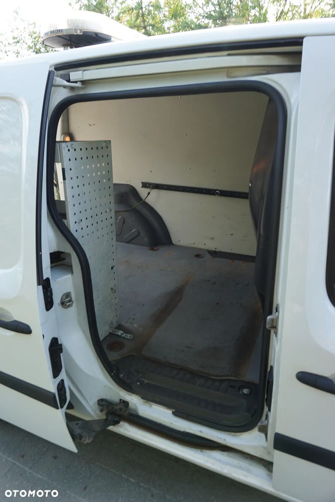 Renault KANG00 - 15