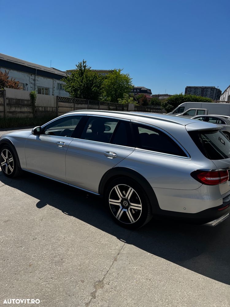 Mercedes-Benz E 400 d 4Matic All-Terrain 9G-TRONIC Exclusive - 8