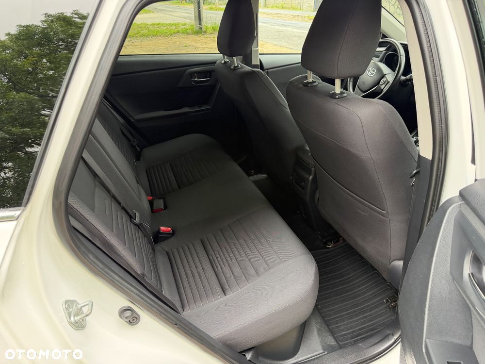 Toyota Auris Hybrid 135 Premium - 12