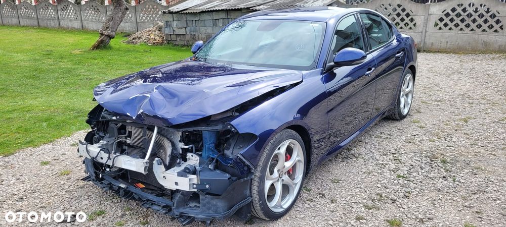 Alfa Romeo Giulia 2.0 Turbo TI Q4 - 3