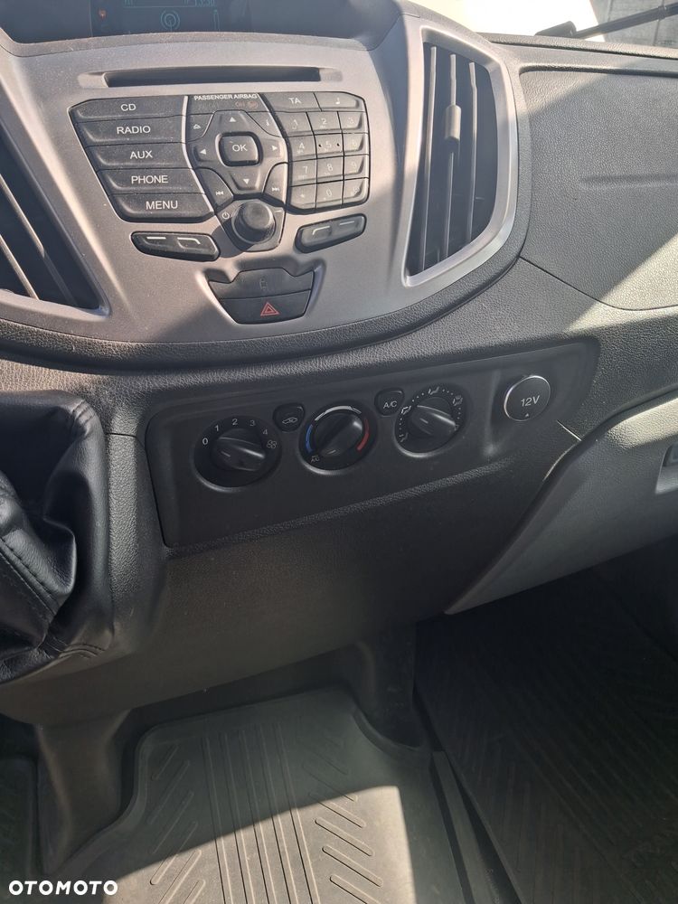 Ford Transit - 21