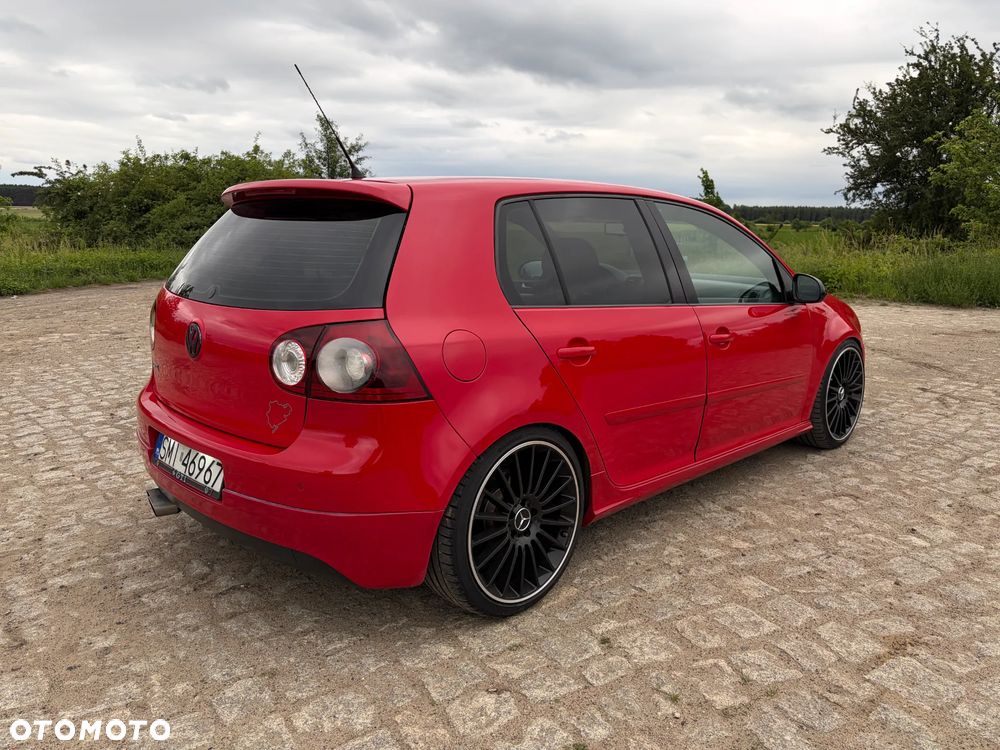 Volkswagen Golf - 10