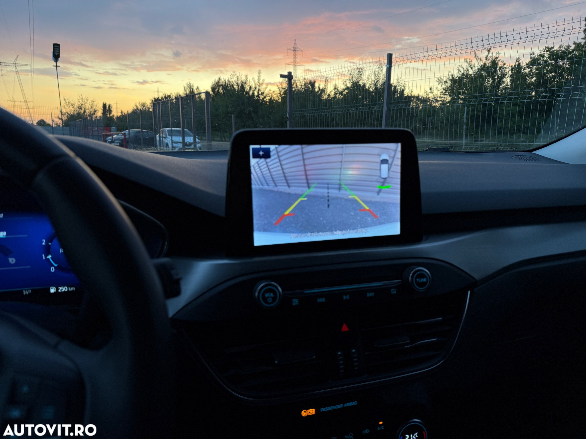 Ford Focus 1.0 EcoBoost Hybrid TITANIUM X - 15