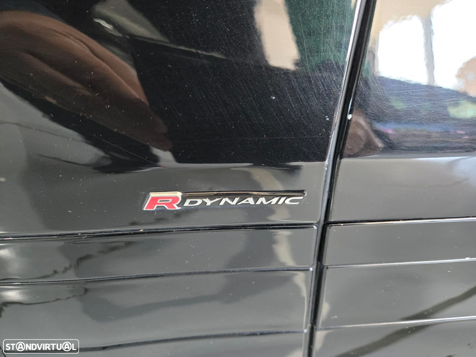 Land Rover Range Rover Velar 2.0 P400e AWD R-Dynamic S - 26