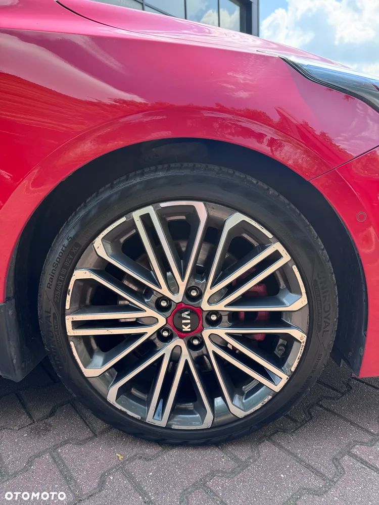 Kia ProCeed - 23