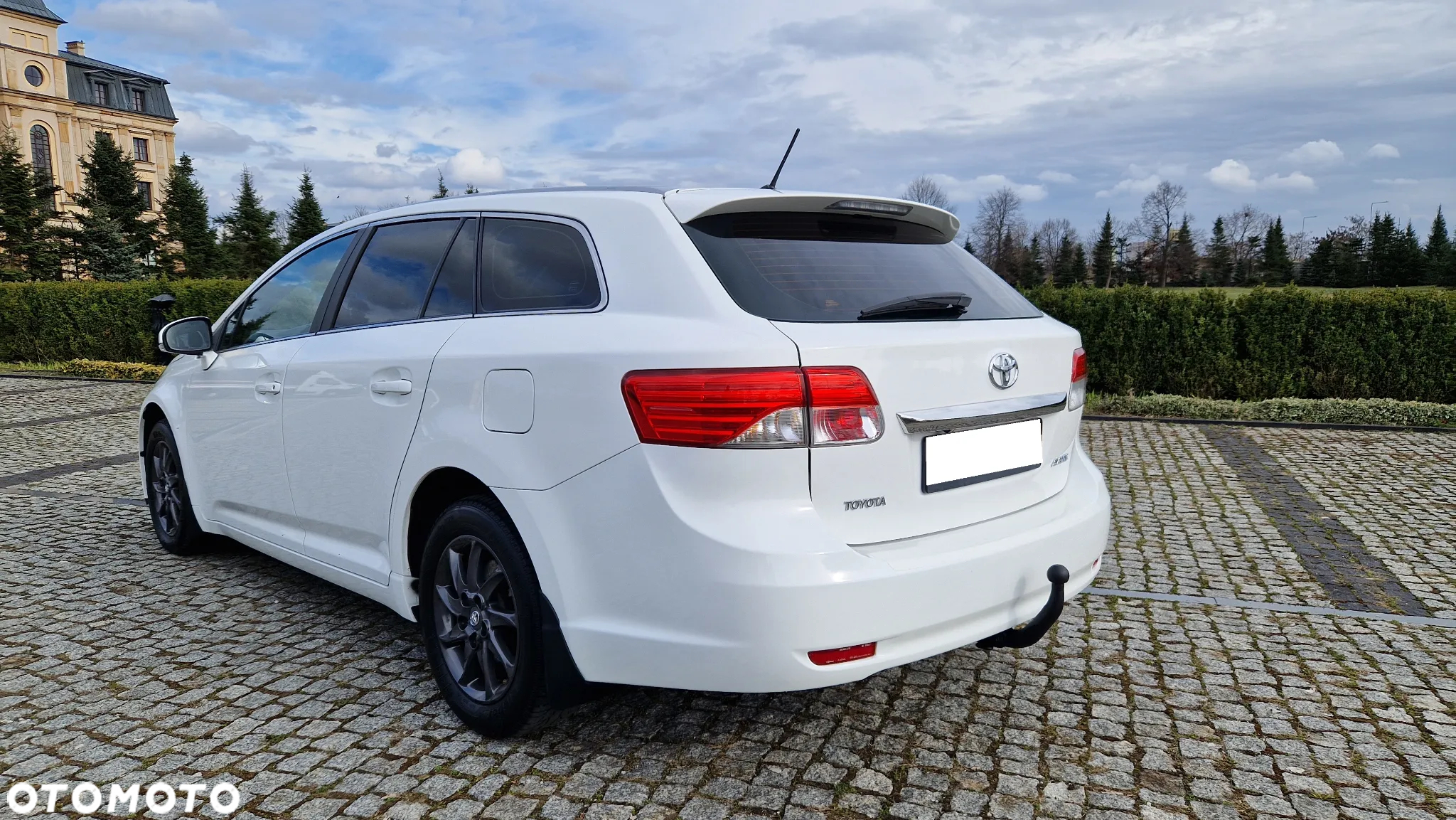 Toyota Avensis 2.0 D-4D Premium - 6