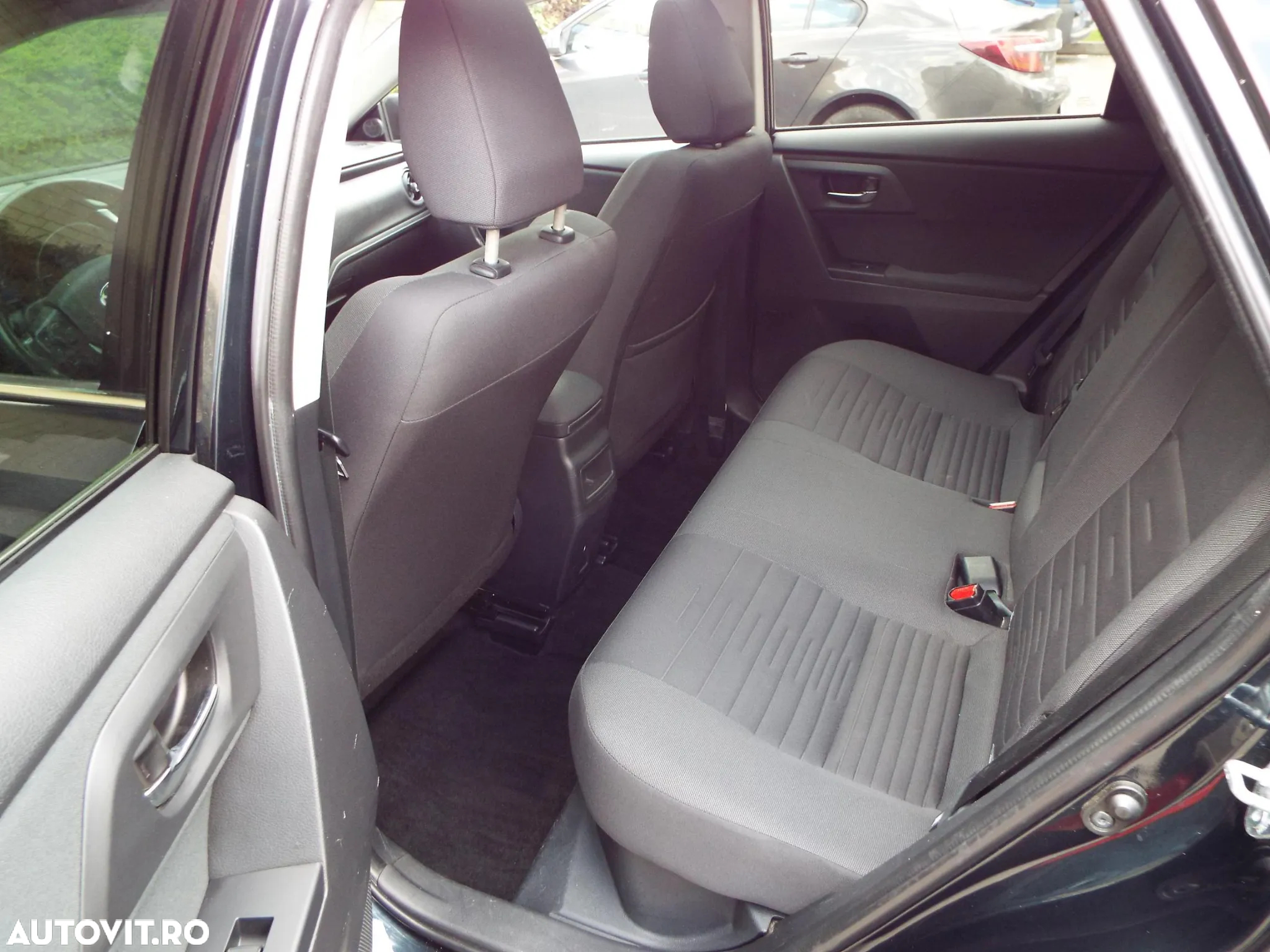 Toyota Auris 1.8 VVT-i Hybrid Automatik Executive - 9