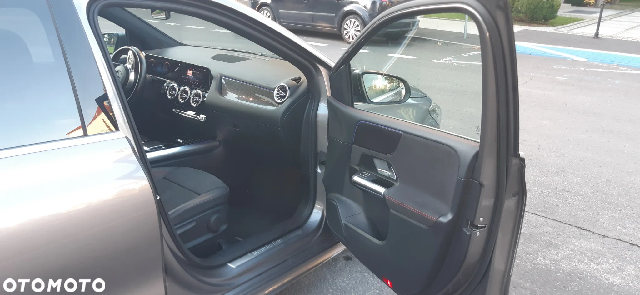 Mercedes-Benz Klasa B 180 7G-DCT AMG Line - 13