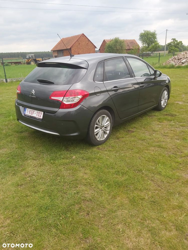 Citroën C4 e-HDi 115 ETG6 Exclusive - 10
