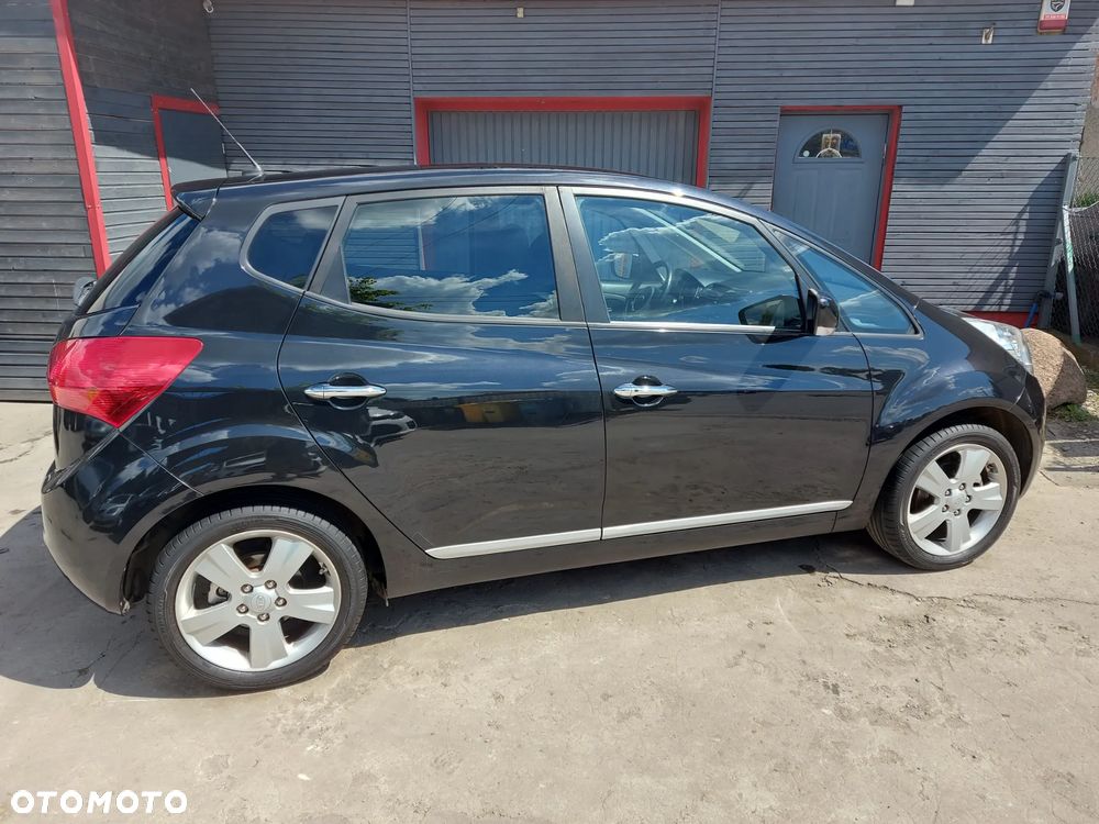 Kia Venga 1.6 CVVT Platinum Edition - 35