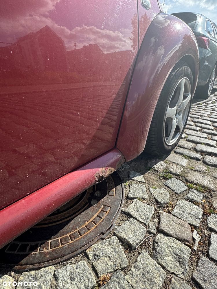 Volkswagen New Beetle - 4
