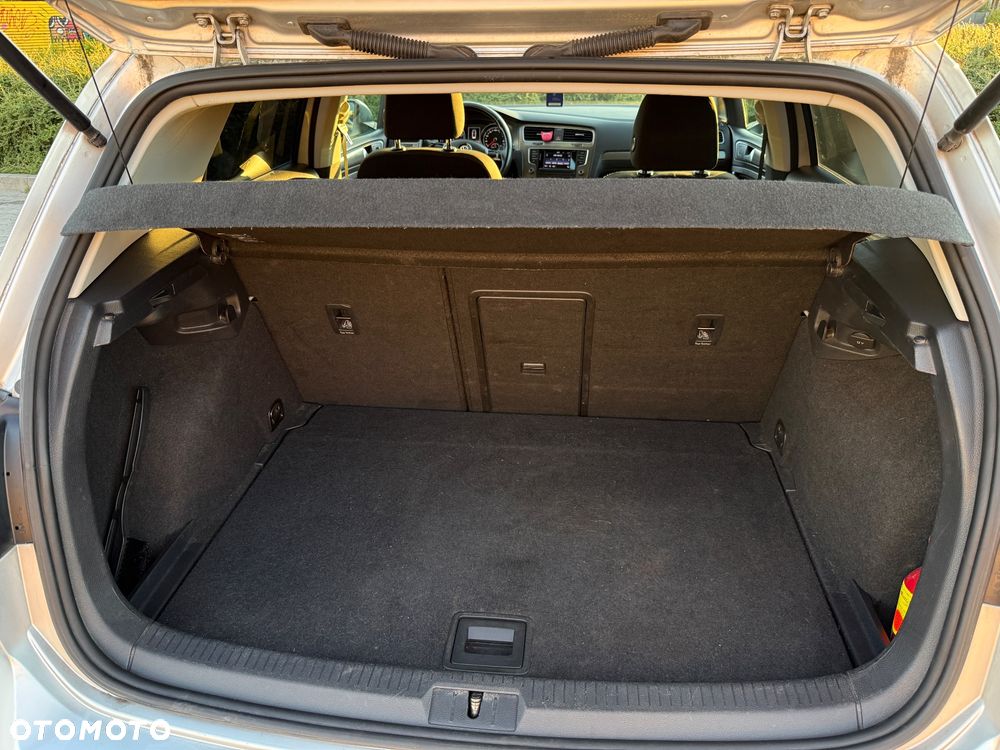 Volkswagen Golf 1.2 TSI Comfortline - 23