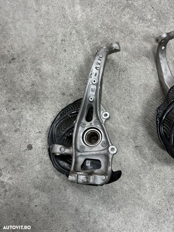 Fuzeta dreapta AUDI A8 an 2021 cod 4N0407560 - 2
