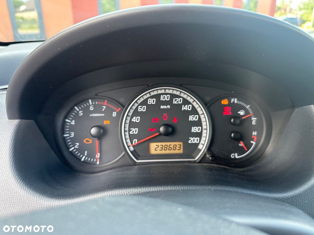 Suzuki Swift - 17