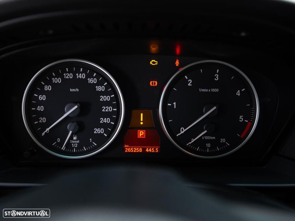 BMW 520 - 16