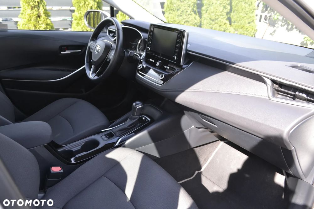 Toyota Corolla 1.8 Hybrid Comfort - 32