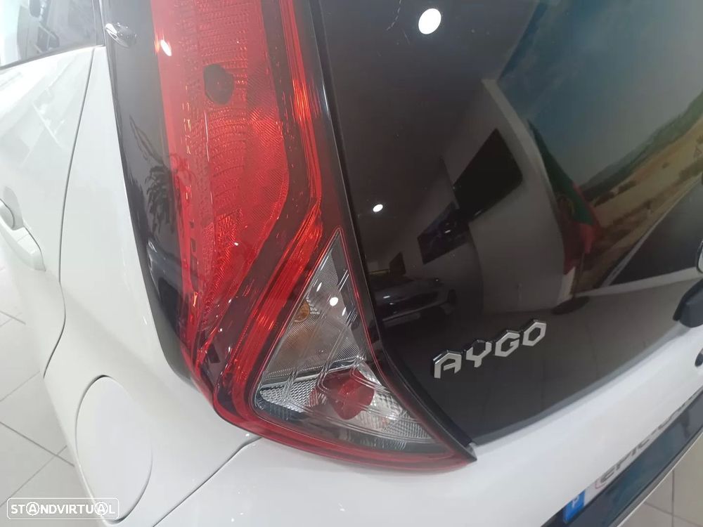 Toyota Aygo 1.0 X-Play+X-Touch - 25