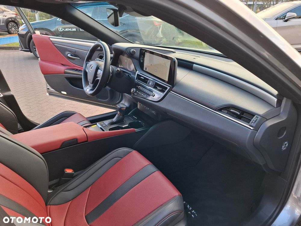Lexus ES 300h F Sport Edition - 19