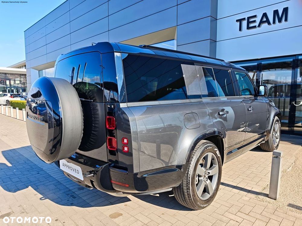 Land Rover Defender - 8