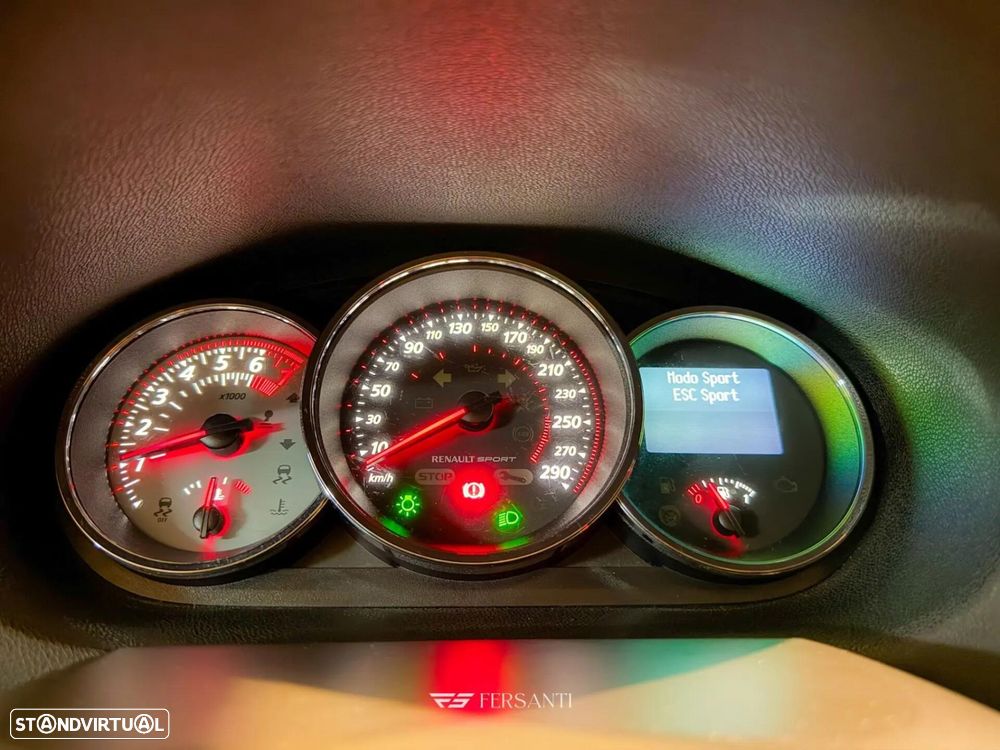 Renault Mégane Coupe 2.0 T RS - 13