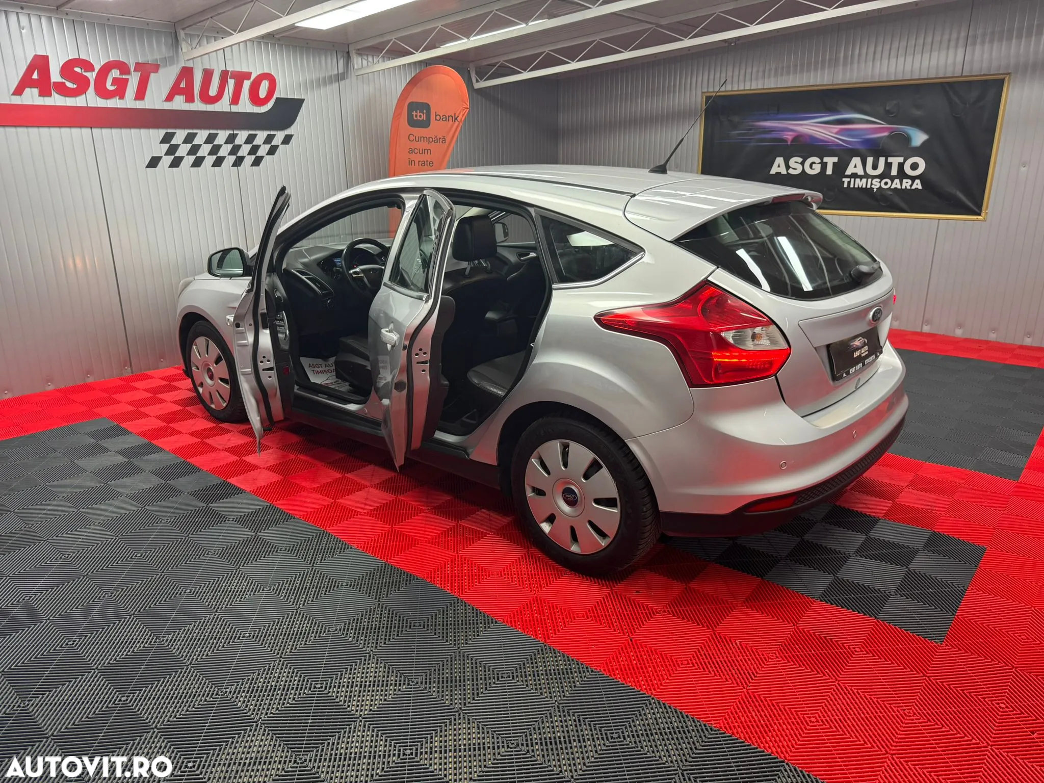 Ford Focus - 16