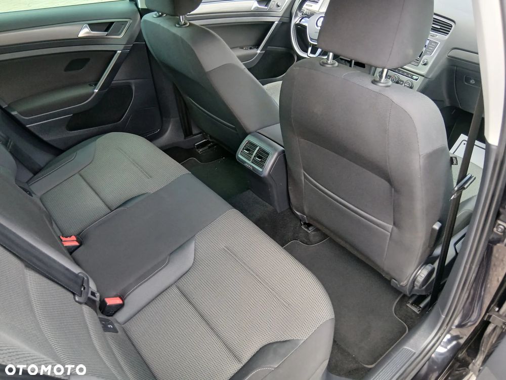 Volkswagen Golf 1.6 TDI BlueMotion Technology Comfortline - 18