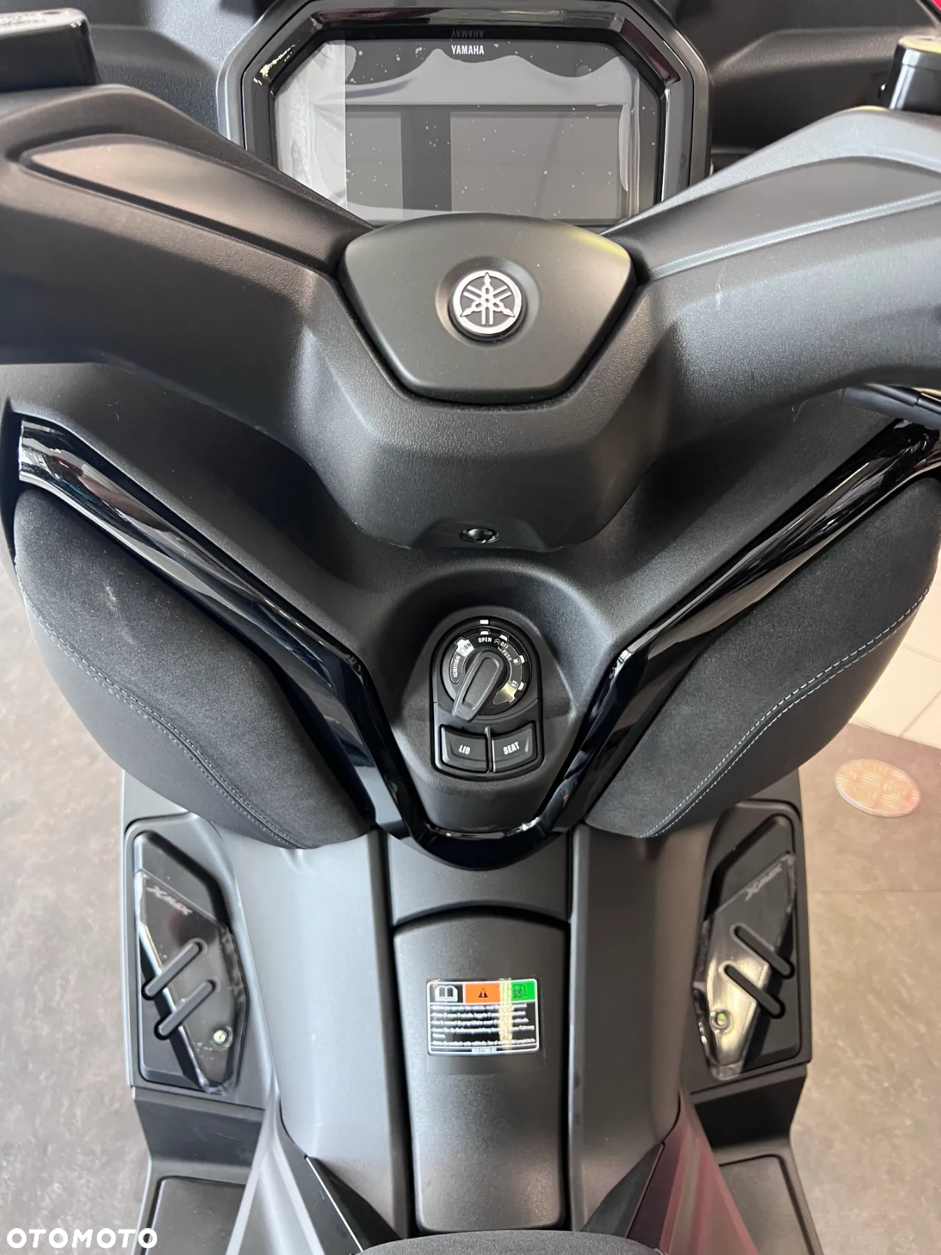 Yamaha X-max - 32